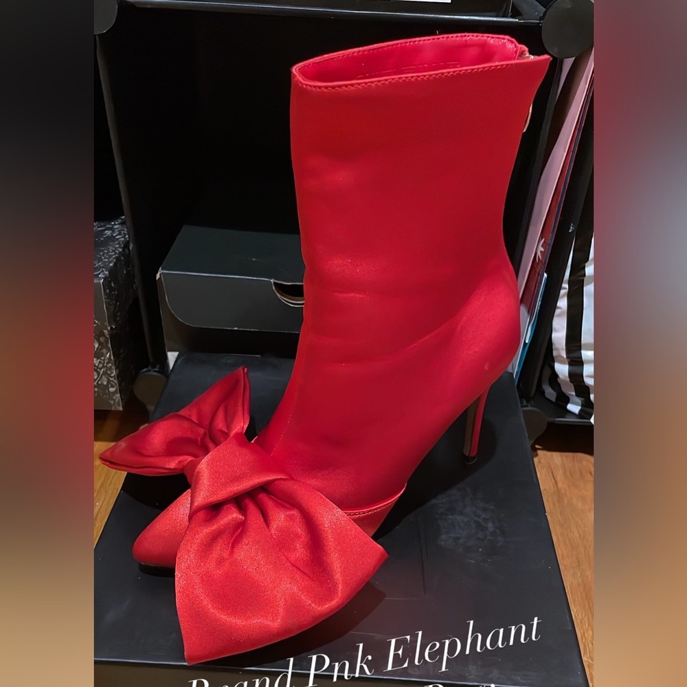 Pnk Elephant